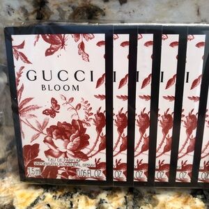 12pc Gucci Bloom Sealed 1.5ml Sample Vial Spray Card Sleeve